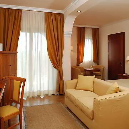Hotel Geovillage Sport & Convention 4*